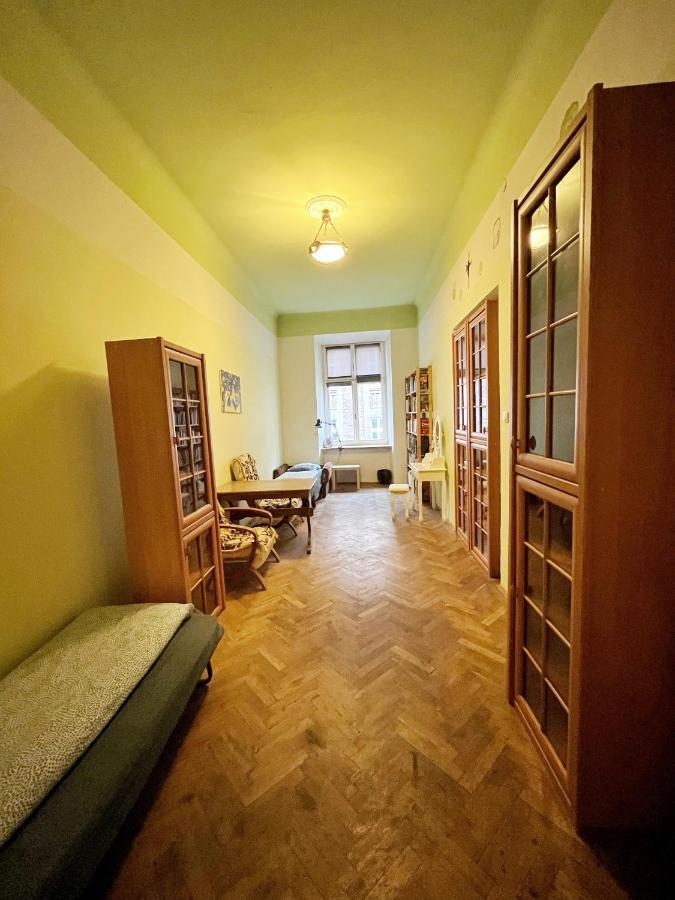 Old Town Rooms Wielopole Krasków Εξωτερικό φωτογραφία
