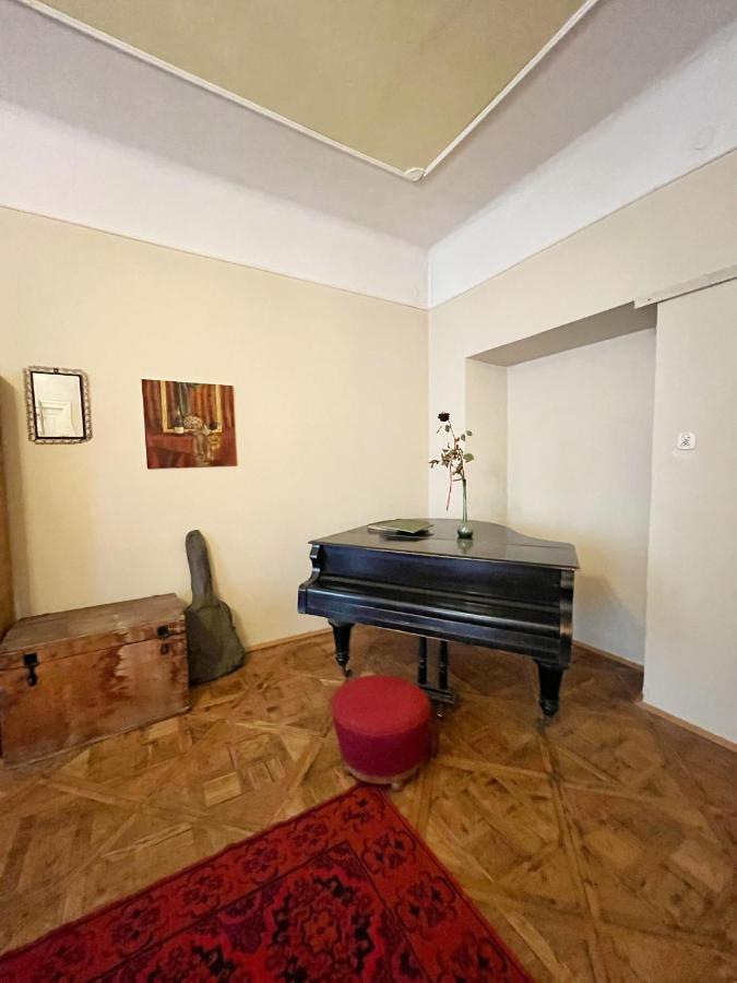 Old Town Rooms Wielopole Krasków Εξωτερικό φωτογραφία