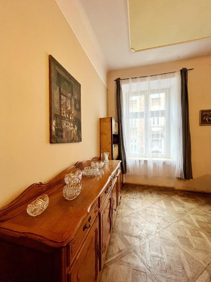 Old Town Rooms Wielopole Krasków Εξωτερικό φωτογραφία